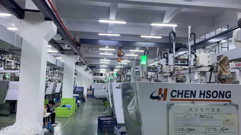 佳奇车间使用Spark Toy 全电动注塑机